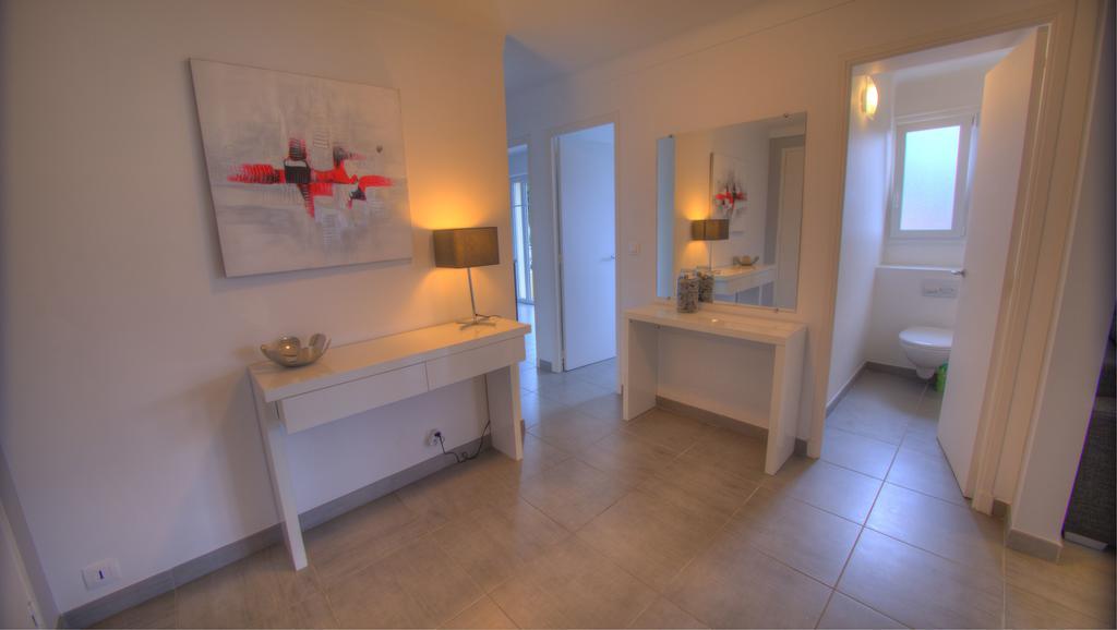 Beau 2 Pieces 3 Etoiles Vue Mer Garage Prive 150M Plages Wifi Cannes Bilik gambar